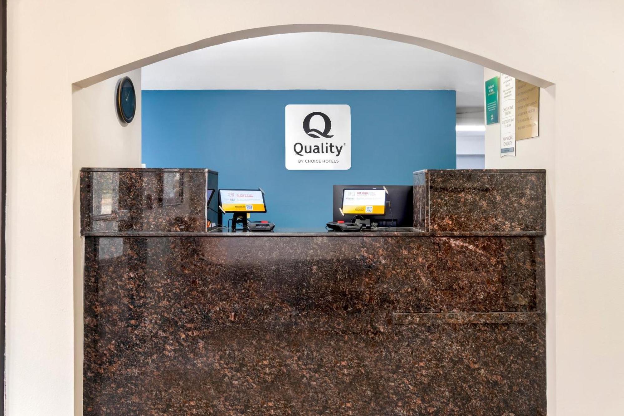 Quality Inn & Suites Decatur Priceville I-65 Exterior photo